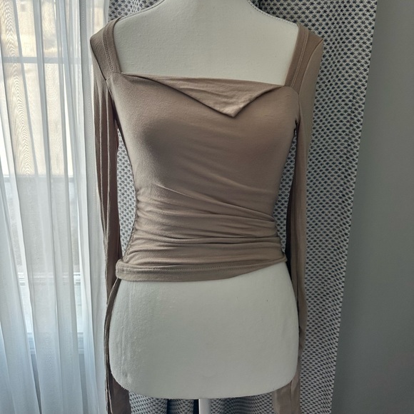 Micas NEW Ruched Long Sleeve Top - Light brown - Picture 3 of 8